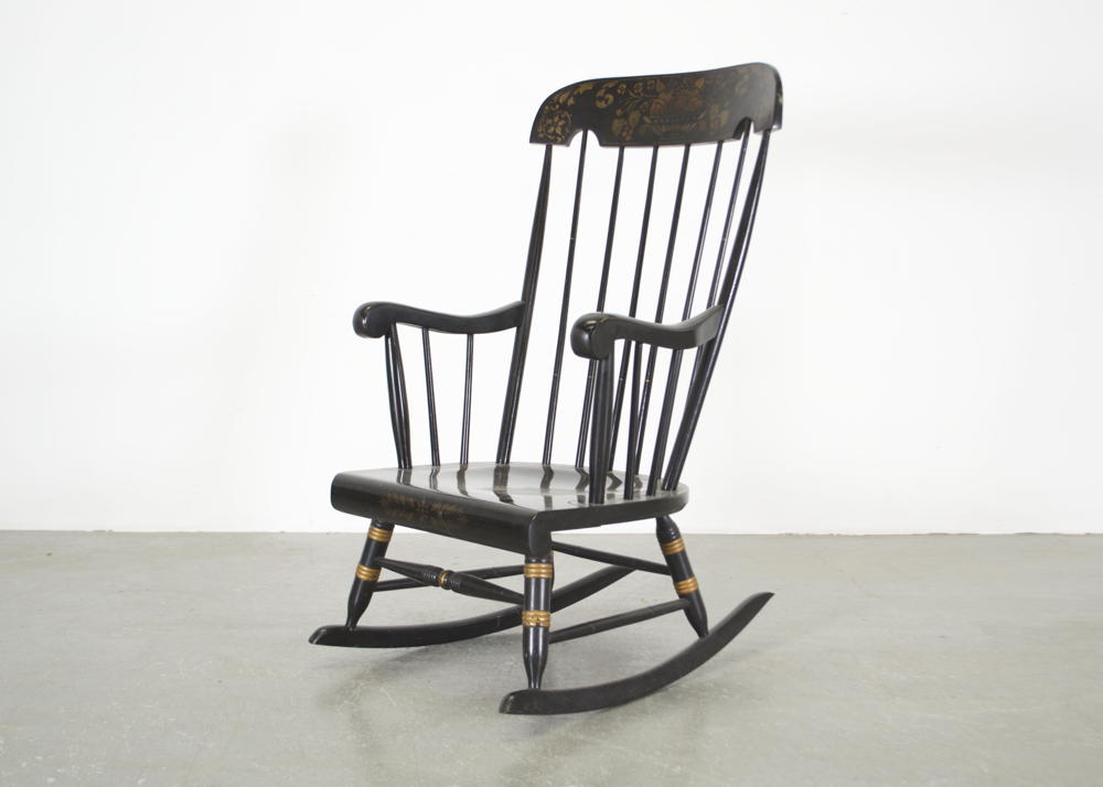 Mid-Century Hitchcock Rocking Chair | EBTH