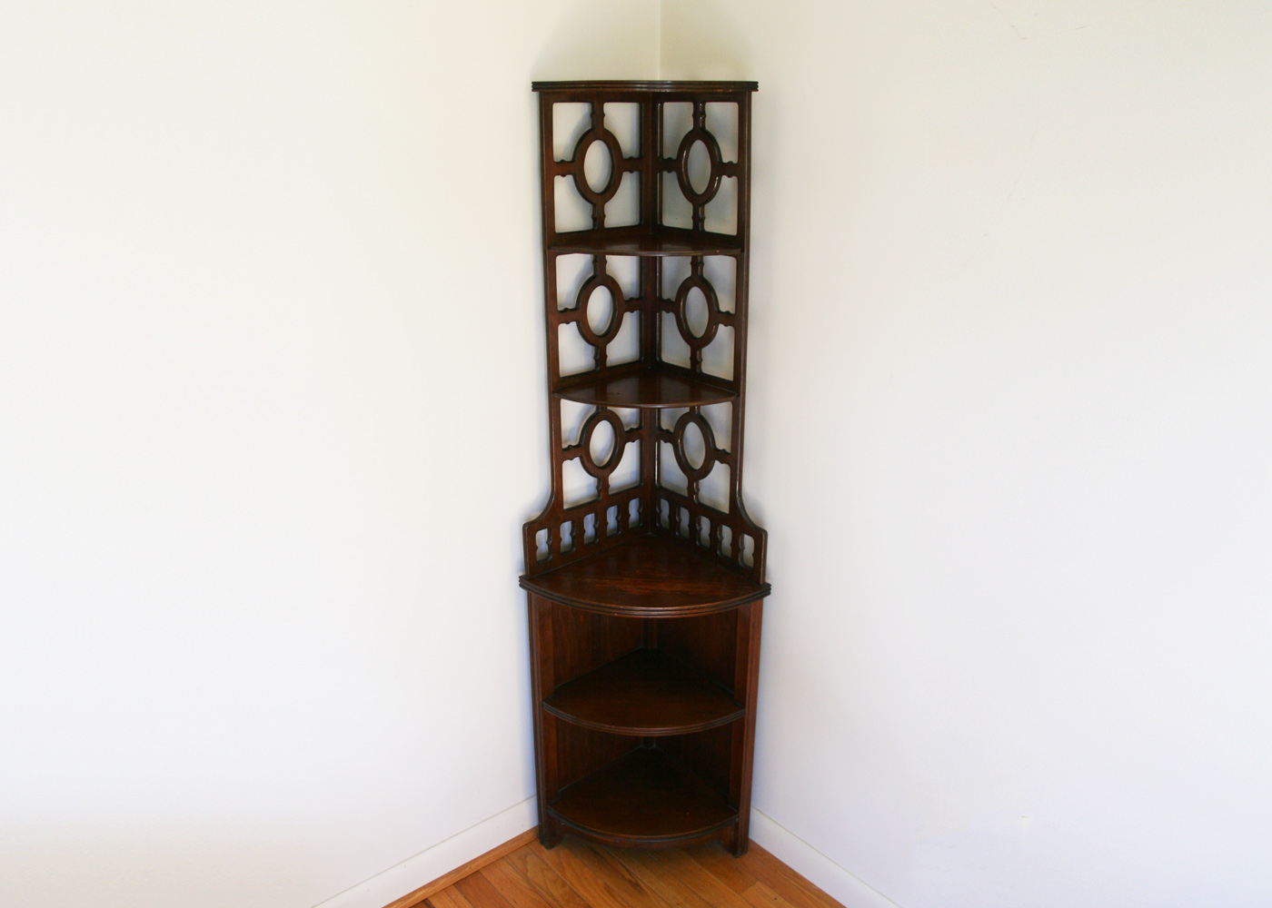 Wooden Corner Display Shelf EBTH