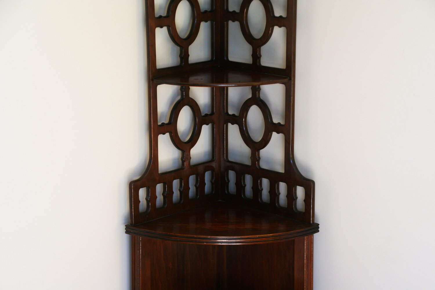 Wooden Corner Display Shelf EBTH