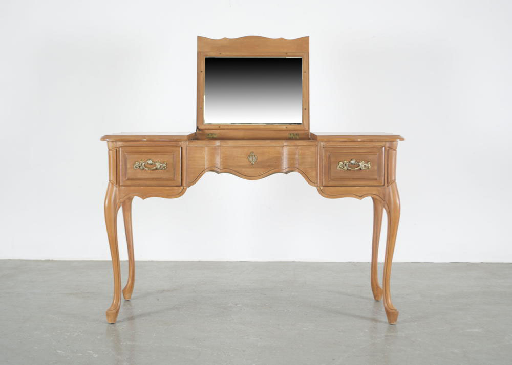 French Provincial Style Kent Coffey Vanity Table EBTH