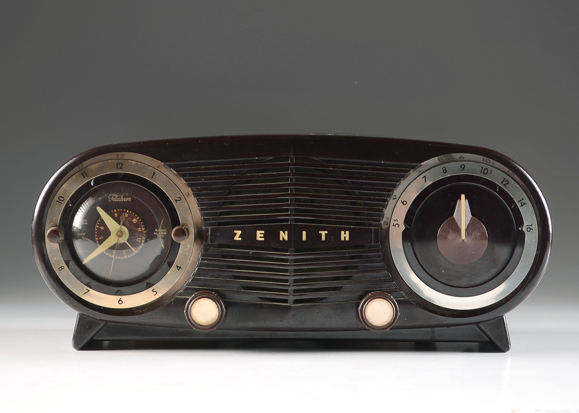 Bakelite Zenith Alarm Clock Radio EBTH