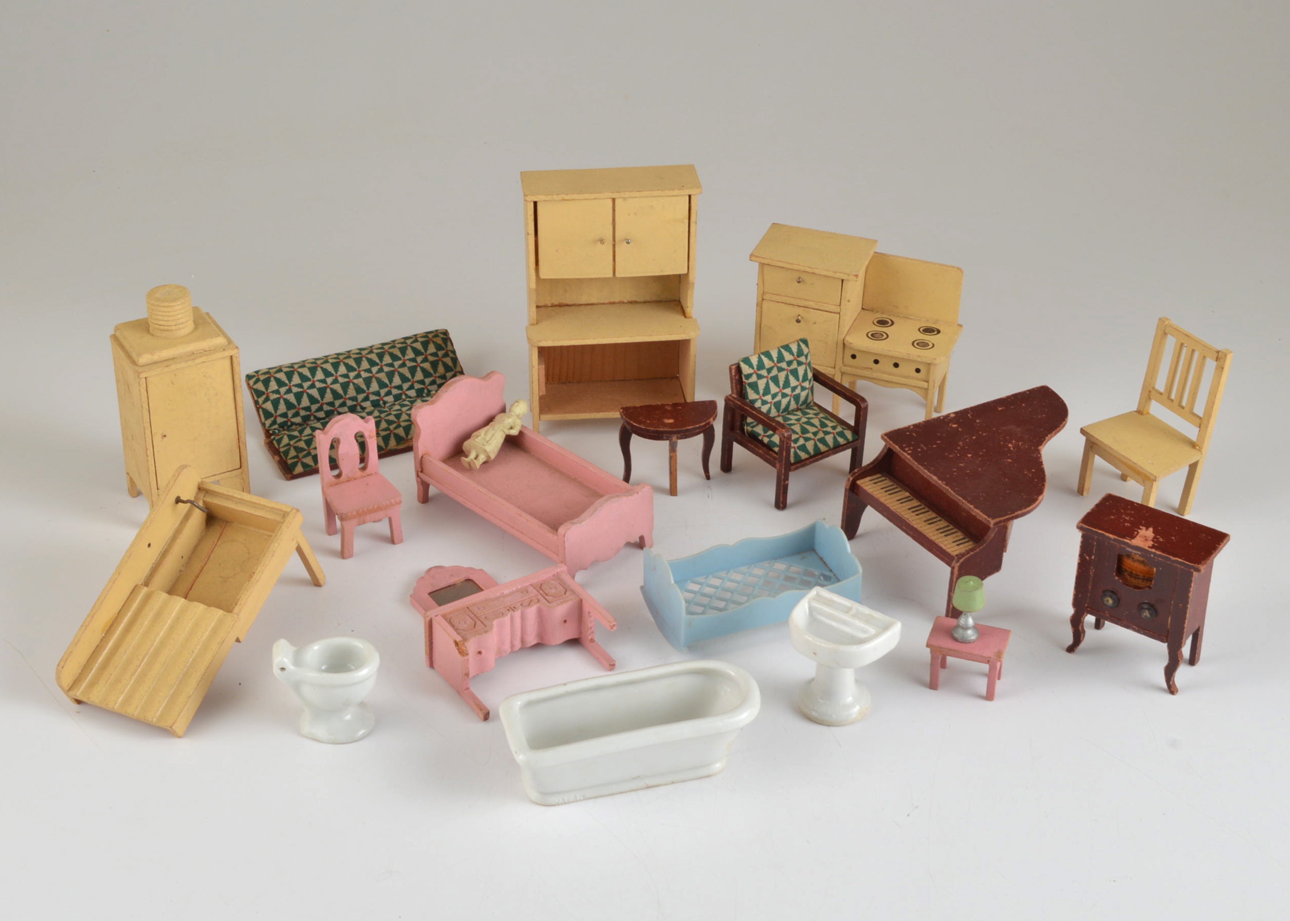 1940s dollhouse furniture