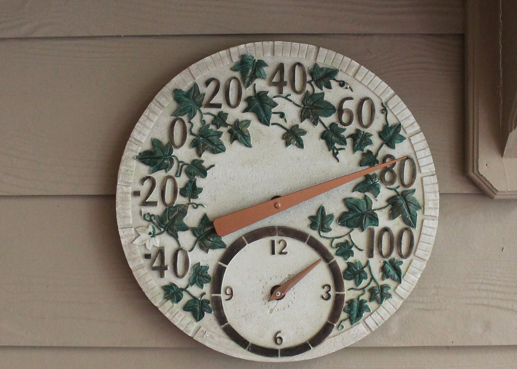 Outdoor Clock and Temperature Gauge EBTH