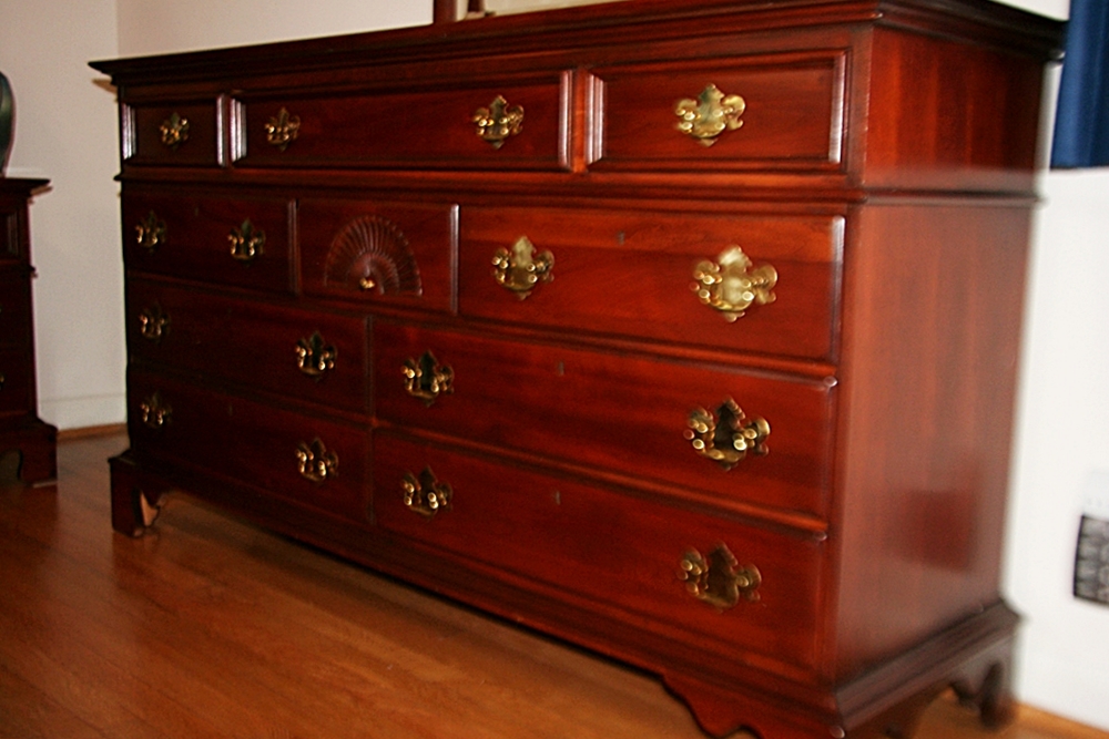 Lexington Cherry Dresser With Mirror Ebth