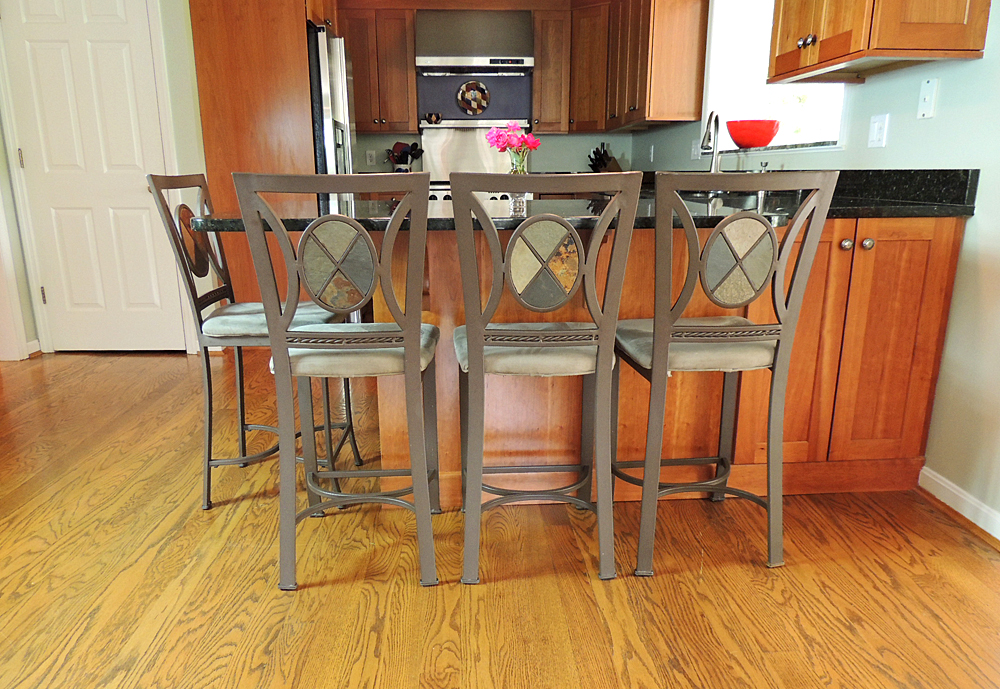 Four Metal Counter Chairs Barstools EBTH