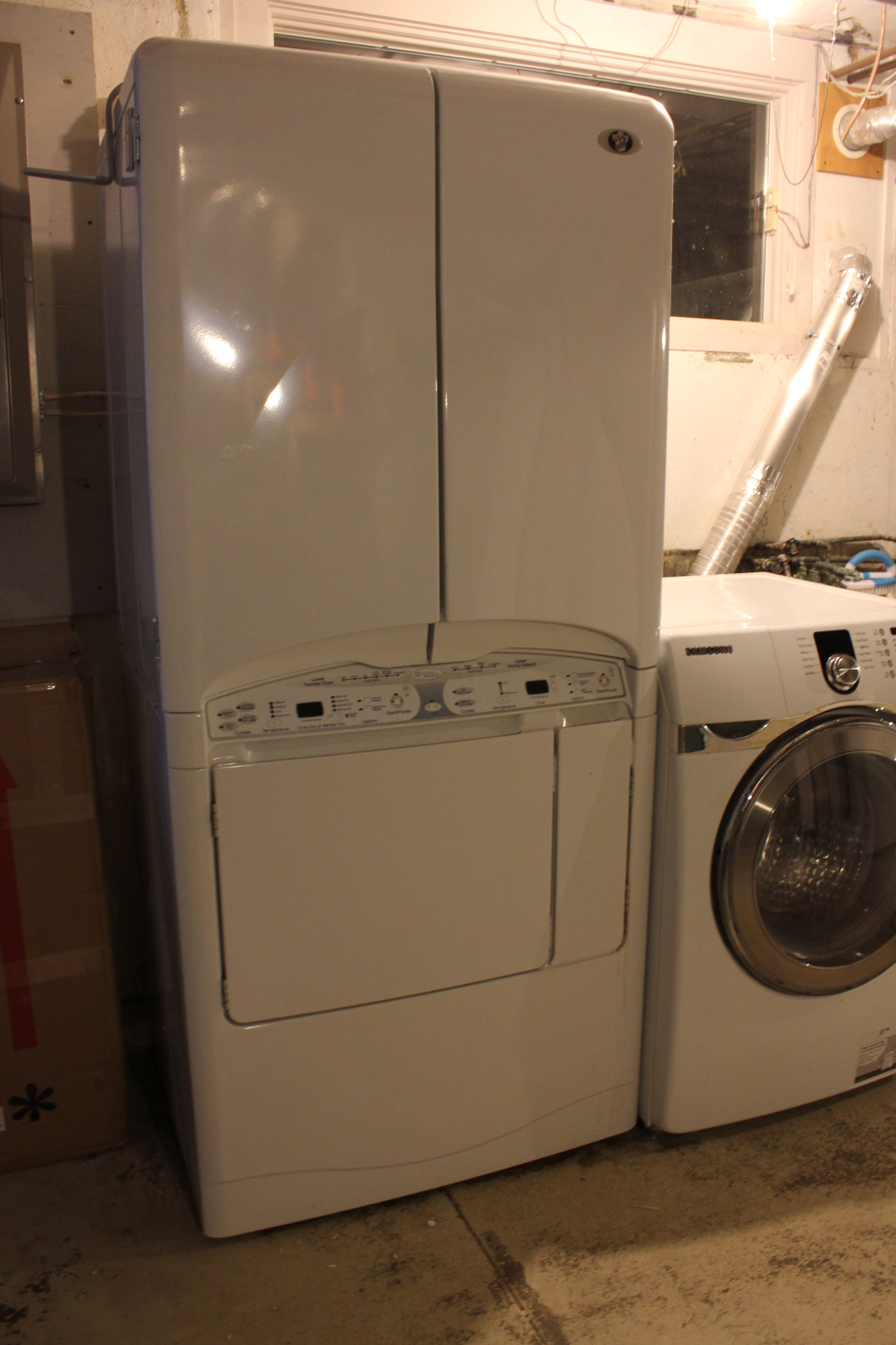 Maytag Neptune DC with Upper Drying EBTH