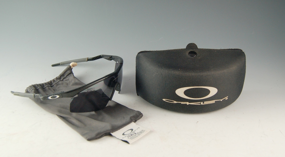 oakley plutonite sunglasses