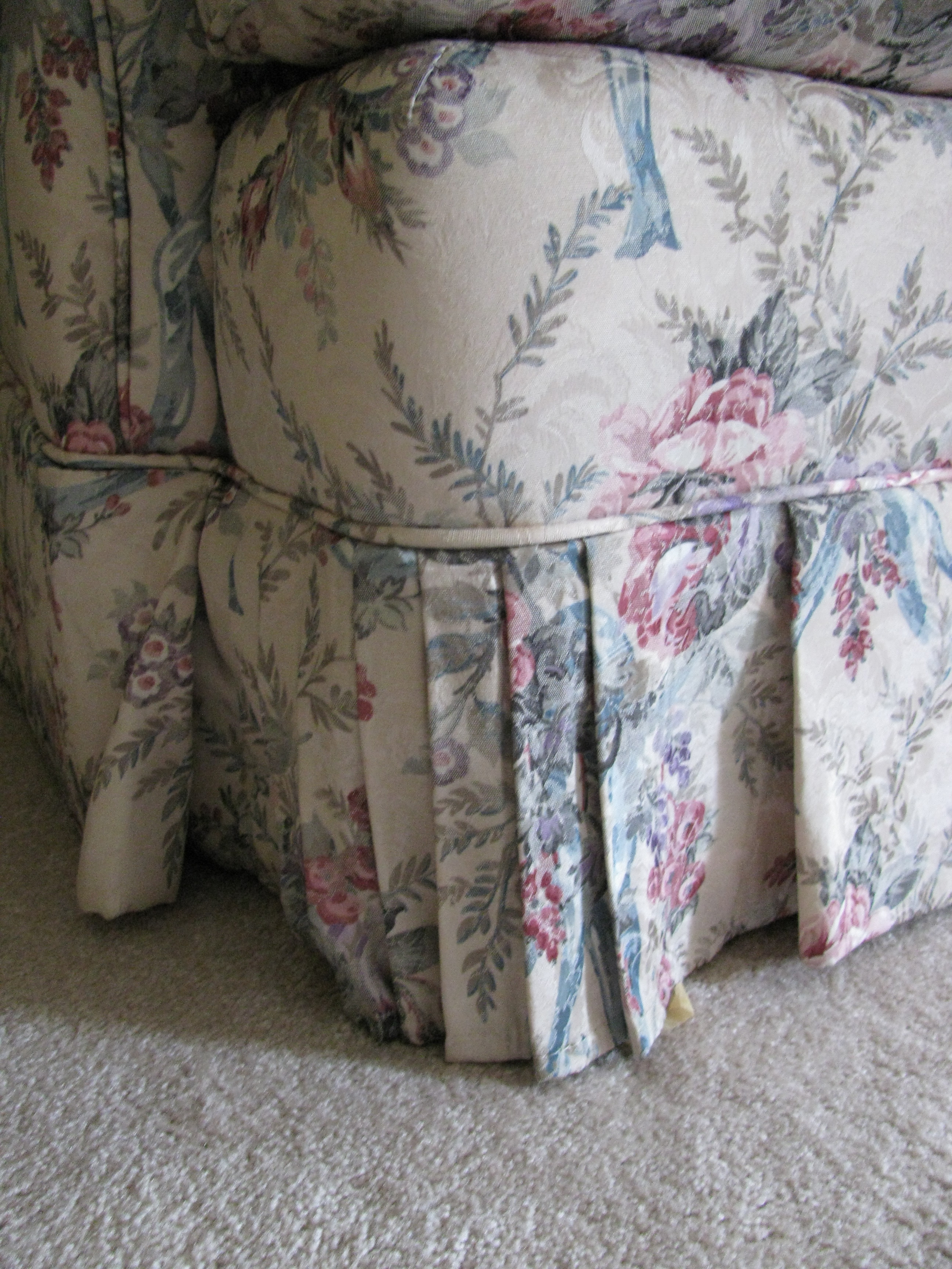 Traditional Floral Sofa Made by Cochrane Furniture EBTH