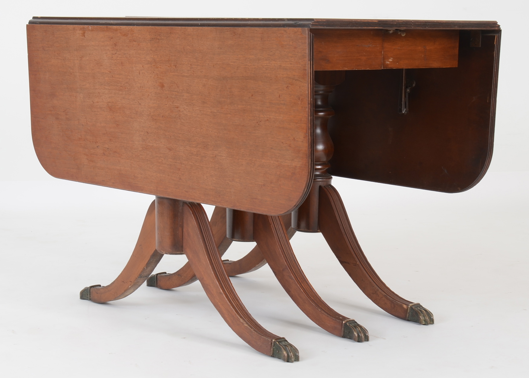 Duncan Phyfe Style Drop Leaf Table EBTH