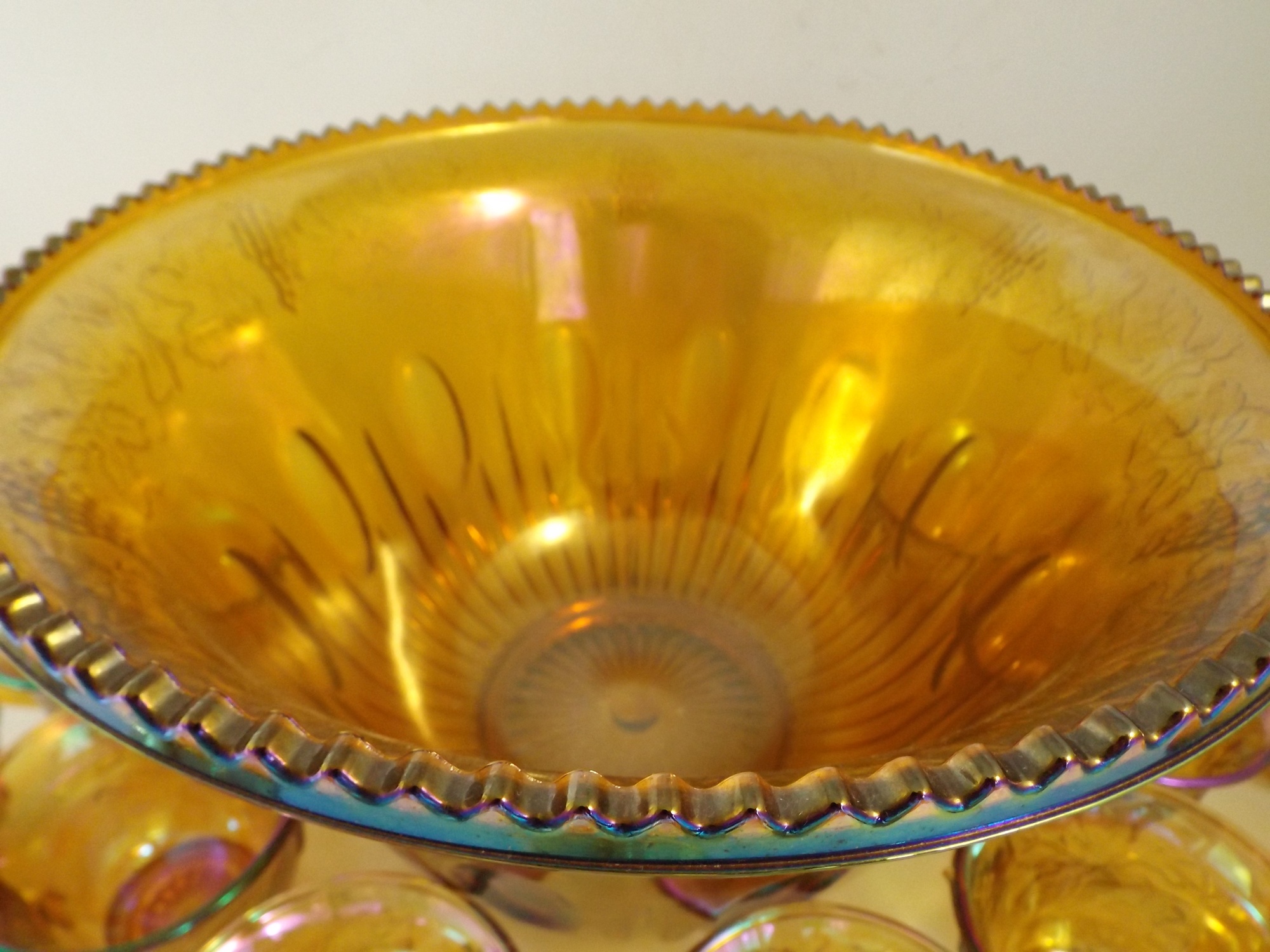 Fenton Marigold Carnival Glass Punch Bowl Set EBTH
