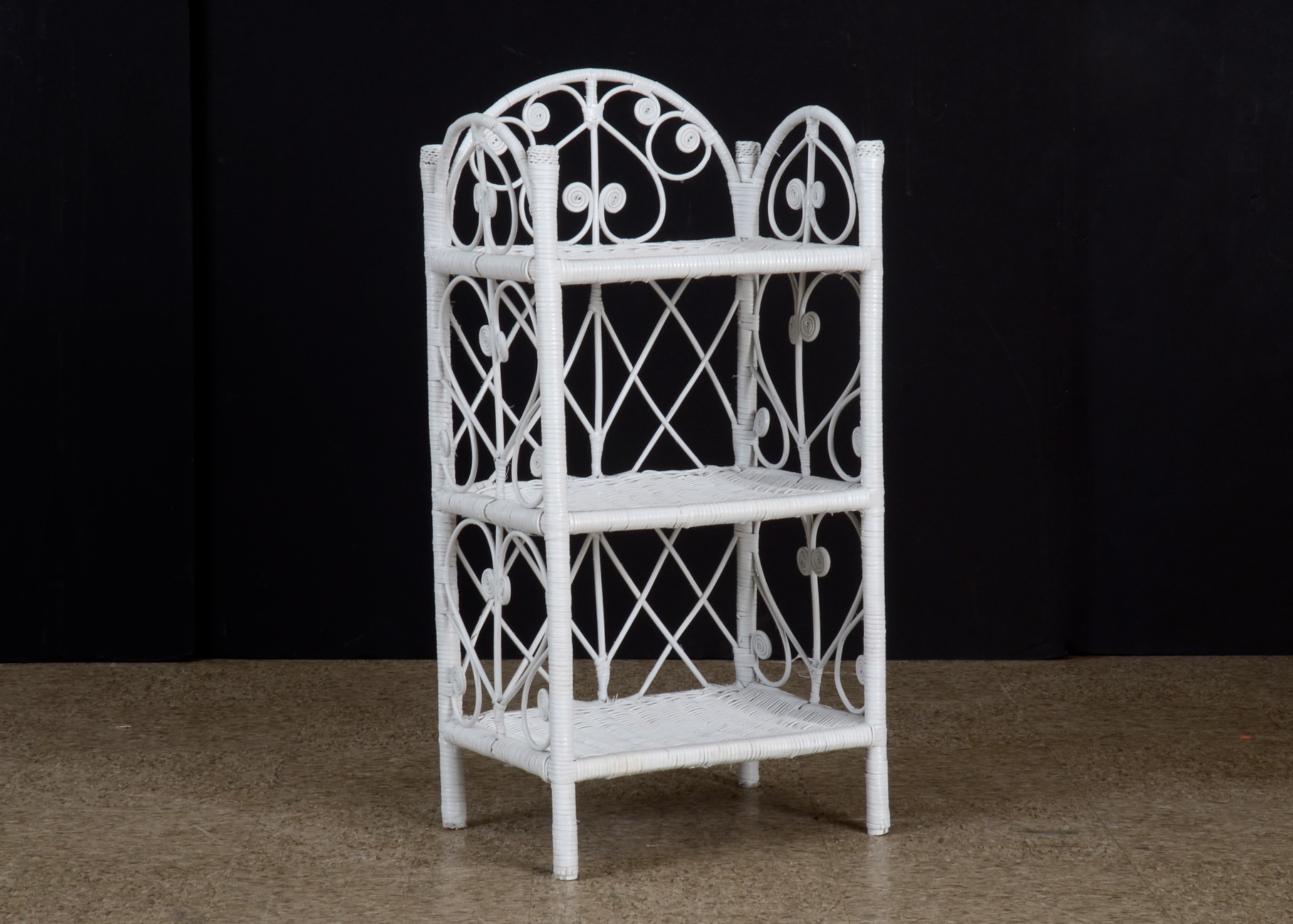 Vintage White Wicker Shelf EBTH