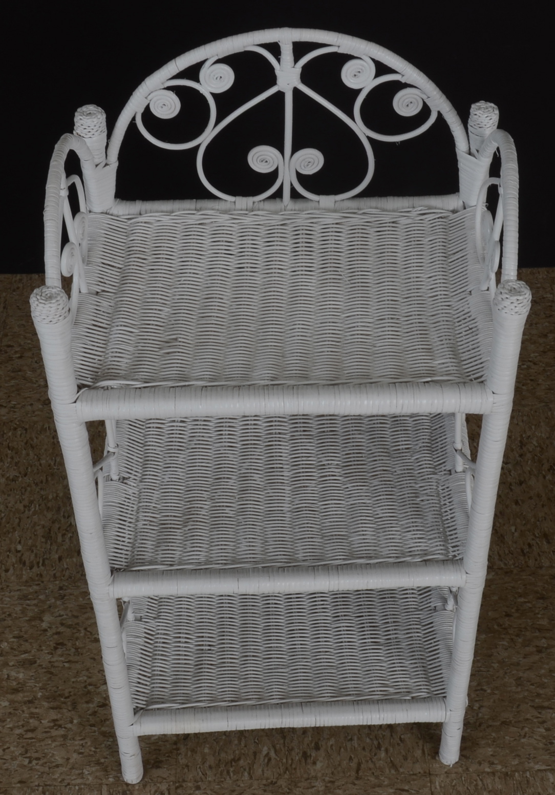 Vintage White Wicker Shelf EBTH