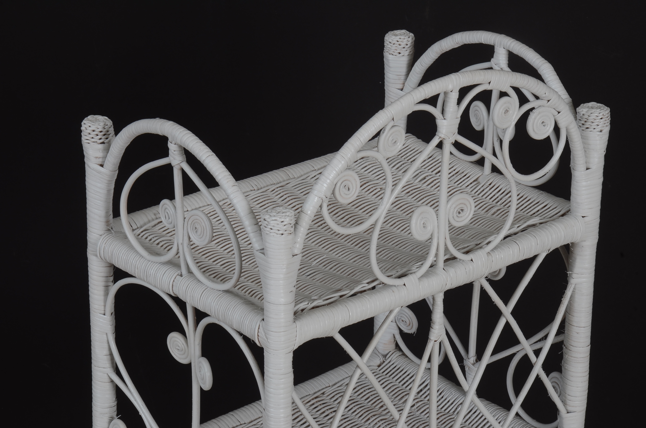 Vintage White Wicker Shelf EBTH
