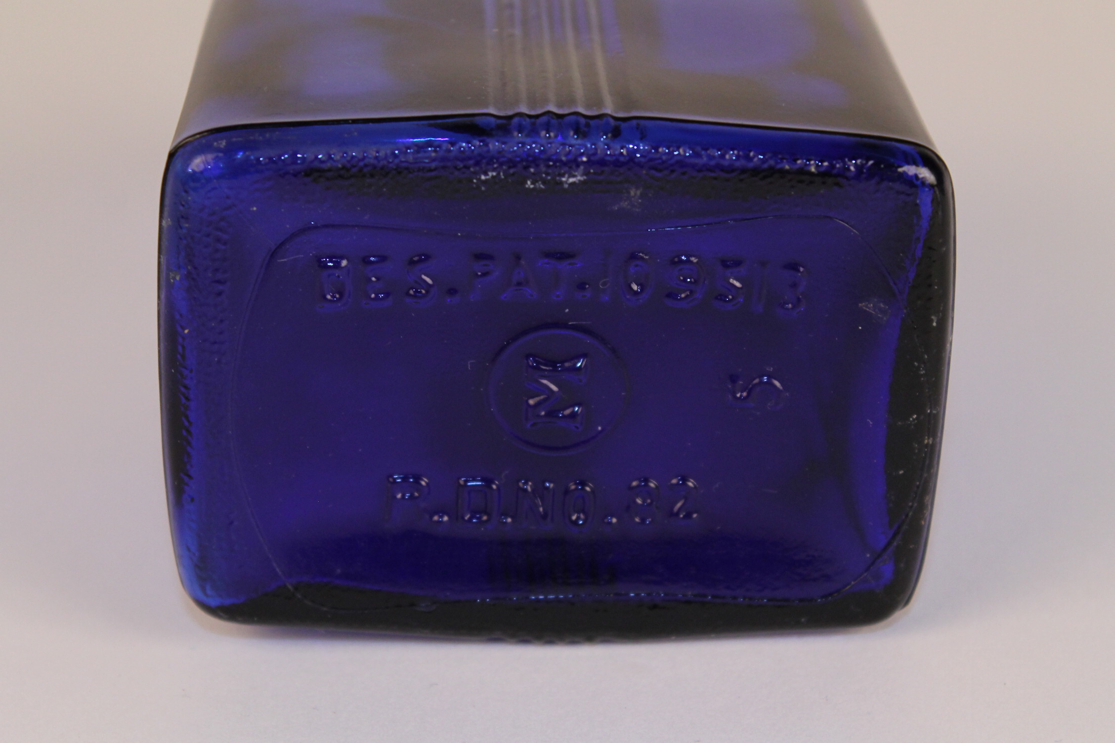 Bluebird of Happiness by Leo Ward and Blue Glass Collection | EBTH