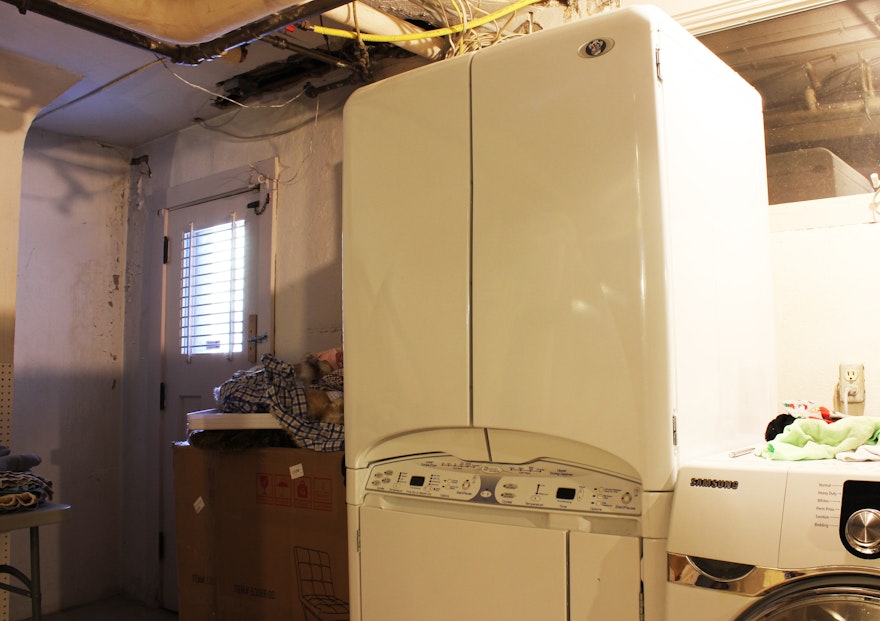 Maytag Neptune Dc With Upper Drying Cabinet Ebth