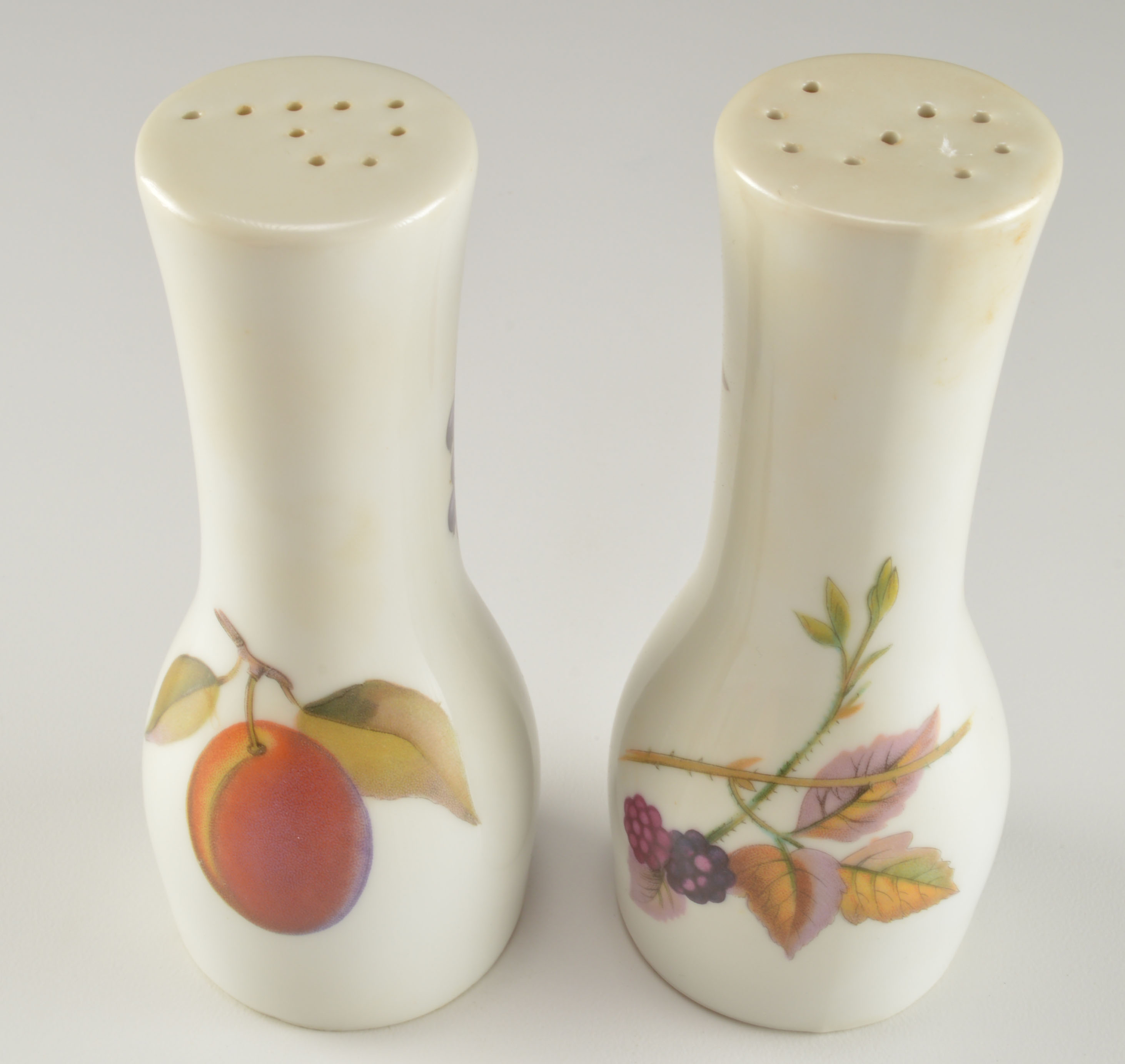 Royal Worcester Porcelain Fruit Pattern Salt and Pepper Shakers EBTH