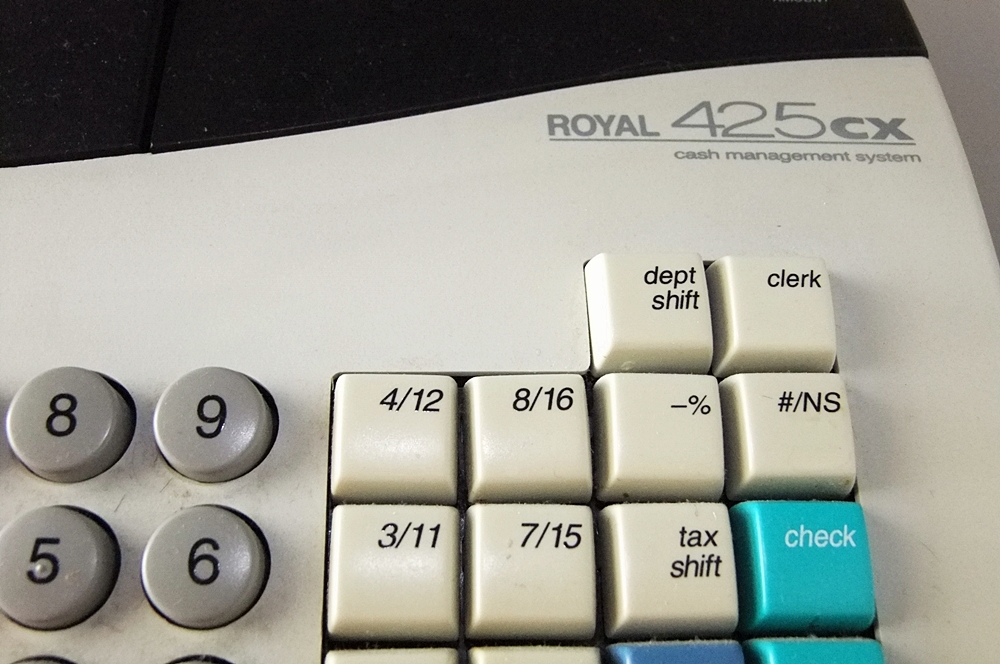 Royal 425CX Cash Register EBTH