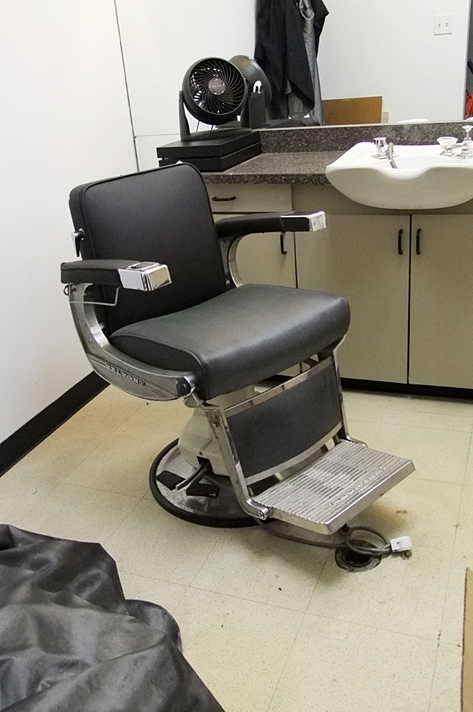 Belmont Hydraulic Barber Chair EBTH