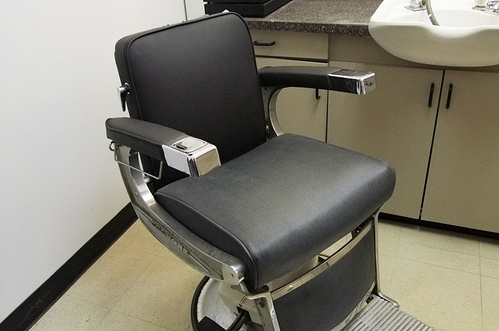 Belmont Hydraulic Barber Chair EBTH