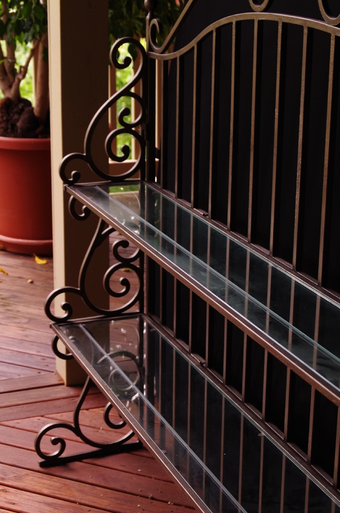 Wrought Iron Bakers Rack Hutch Top with Bronze Painted Finish EBTH