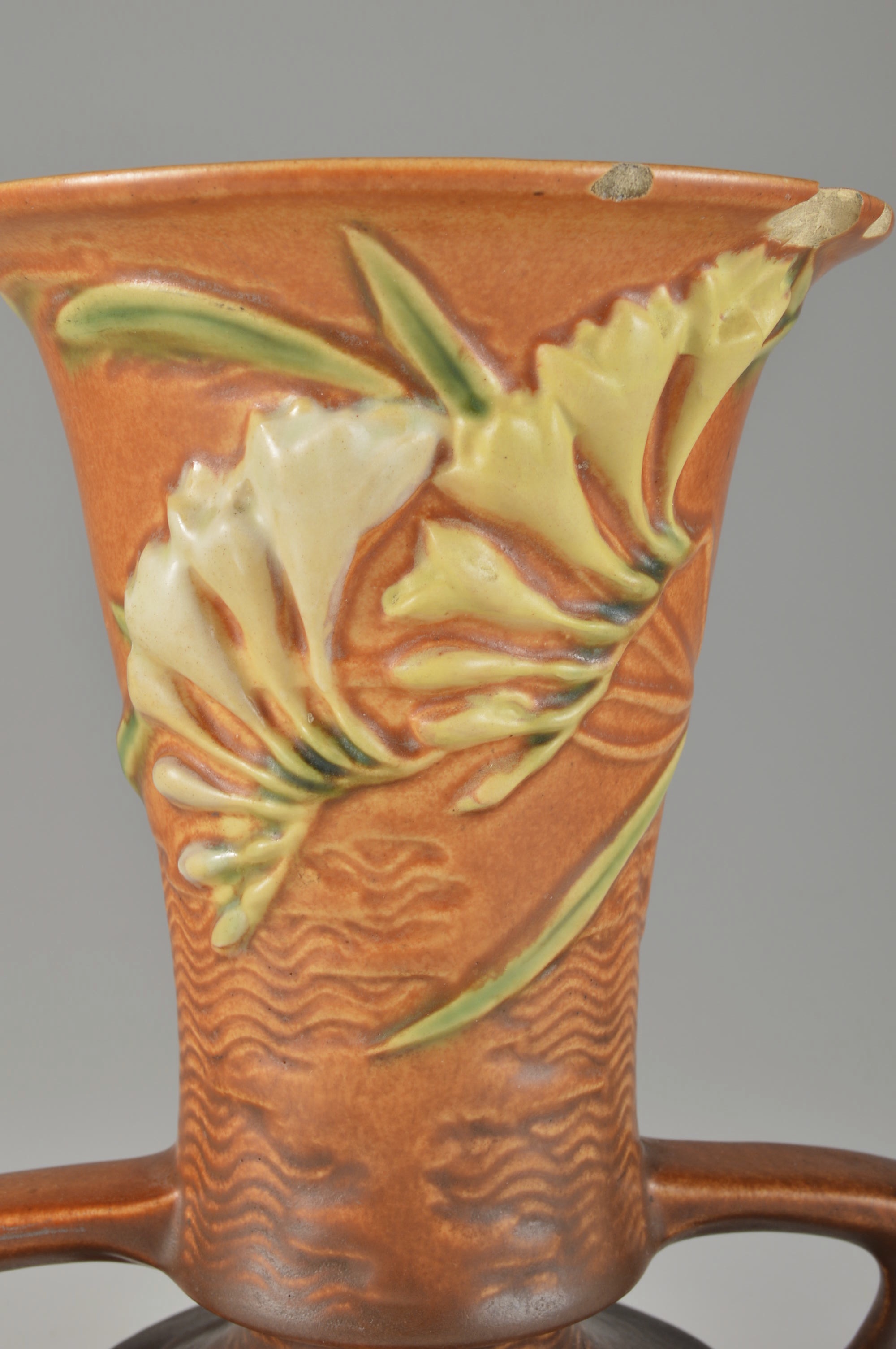 Roseville Pottery Vase and Flower Frog EBTH