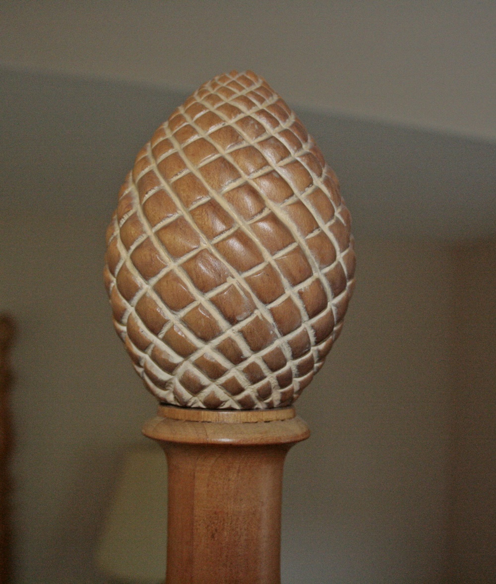 King Size Pine Four Poster Pineapple Finial Bed EBTH