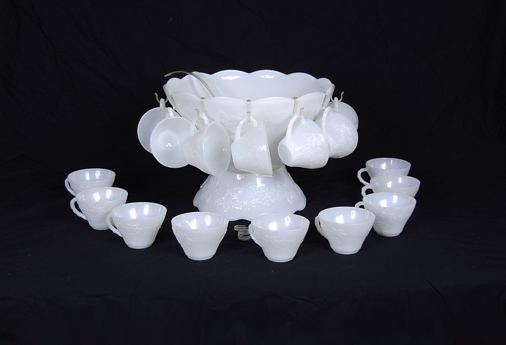 Vintage Milk Glass Punch Bowl Set EBTH