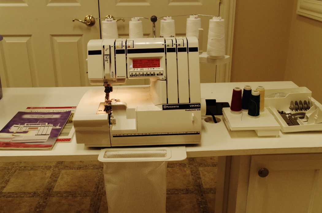 Viking Husqvarna Huskylock 936 Serger, and Supplies EBTH