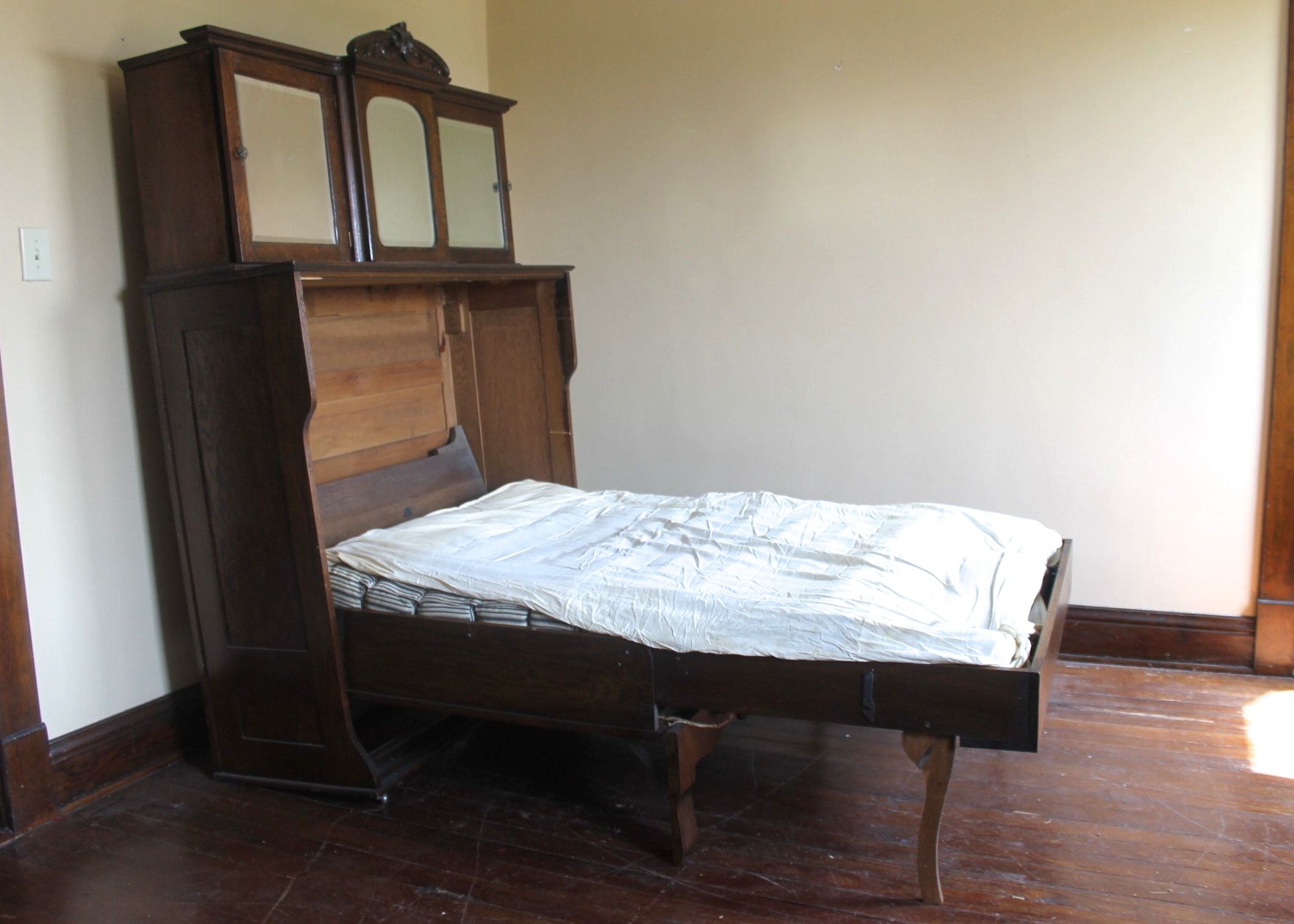 Antique Quarter Sawn Oak Murphy Bed EBTH