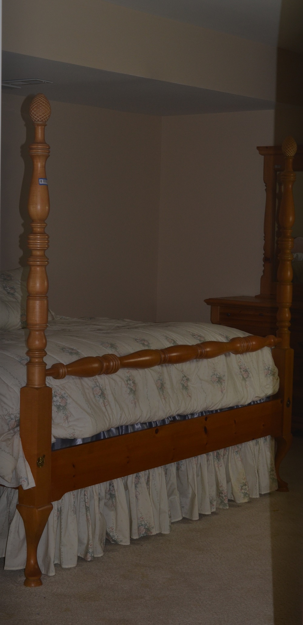 King Size Pine Four Poster Pineapple Finial Bed EBTH
