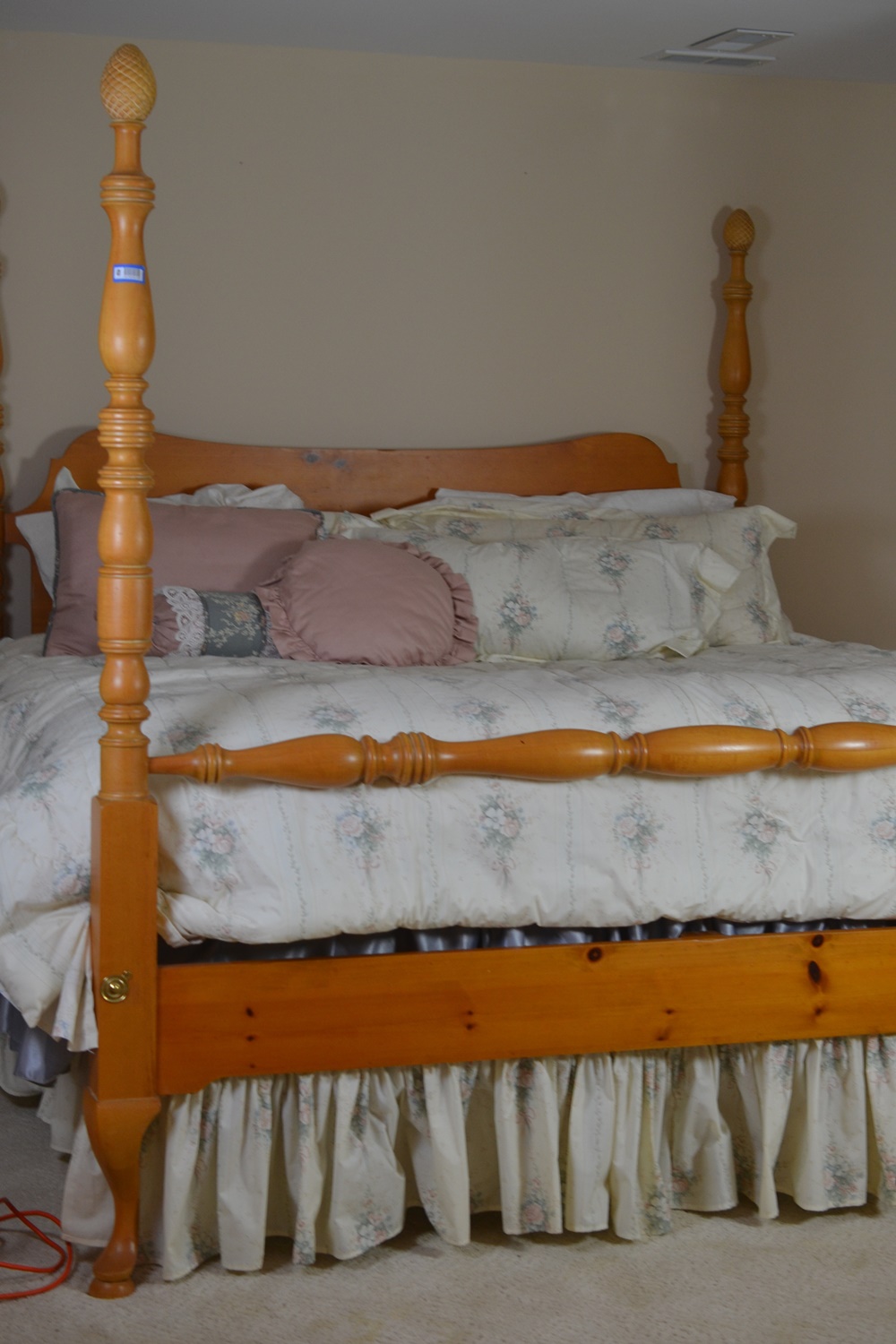 King Size Pine Four Poster Pineapple Finial Bed EBTH