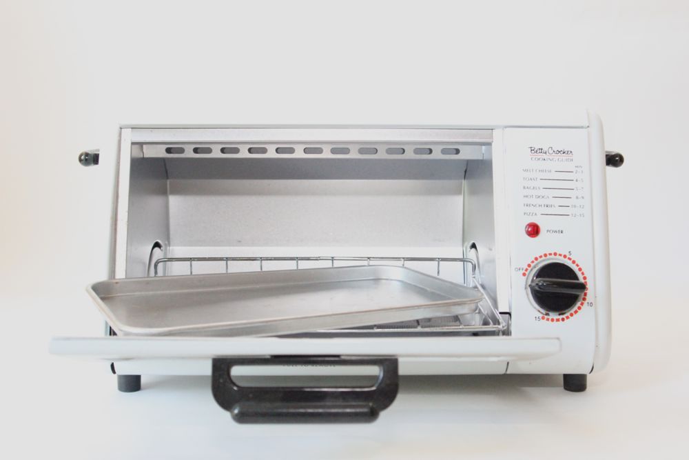 Corningware Crockpot and Betty Crocker Toaster Oven EBTH