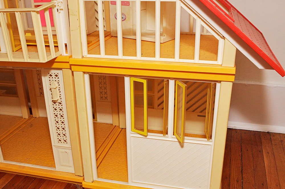 Vintage 1970s Barbie Dream House | EBTH