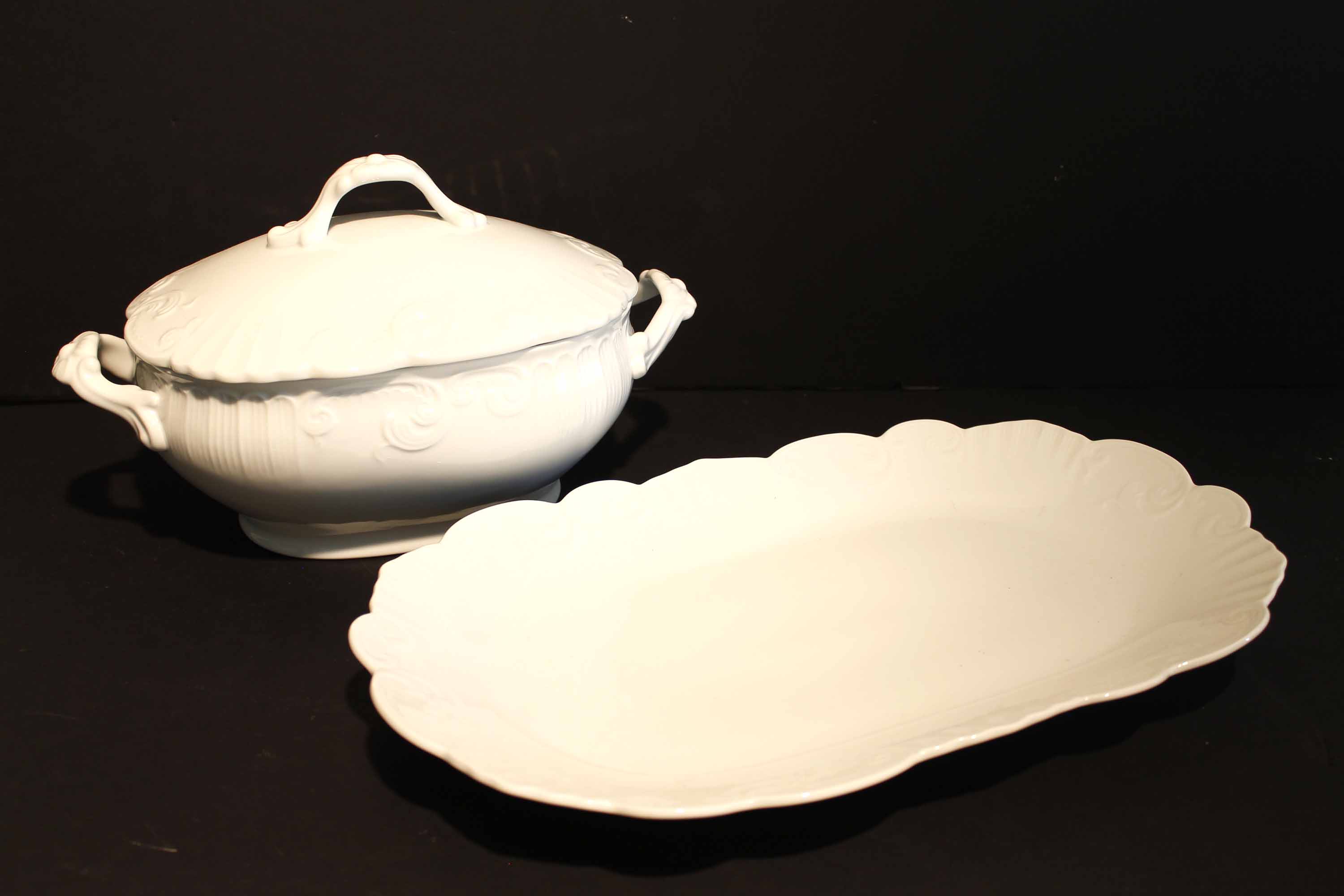 Mottahedeh Soup Tureen EBTH