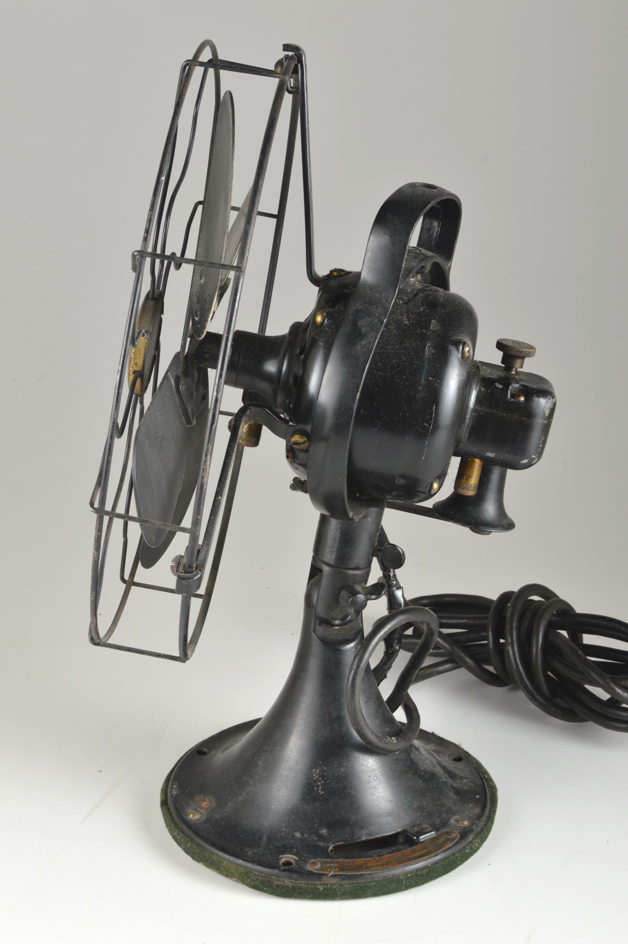 Graybar Vintage Table Fan EBTH