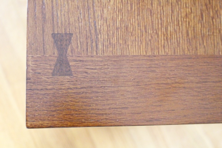 Broyhill Mission Style Sofa Table | EBTH