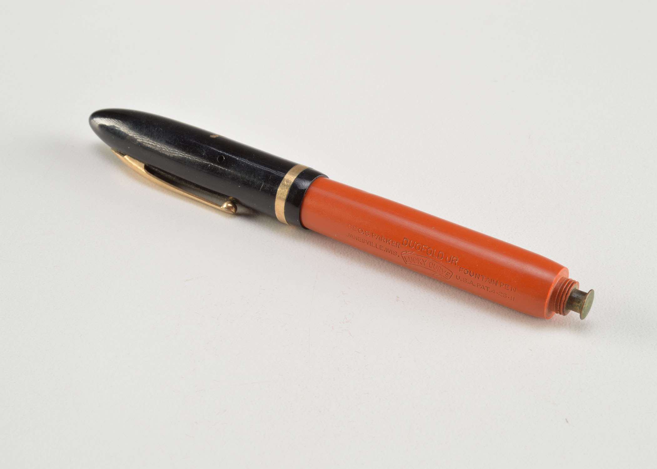 Parker Duofold Jr. "Lucky Curve" Fountain Pen | EBTH