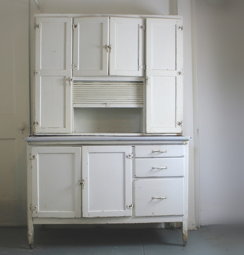 Vintage Hoosier Cabinet | EBTH