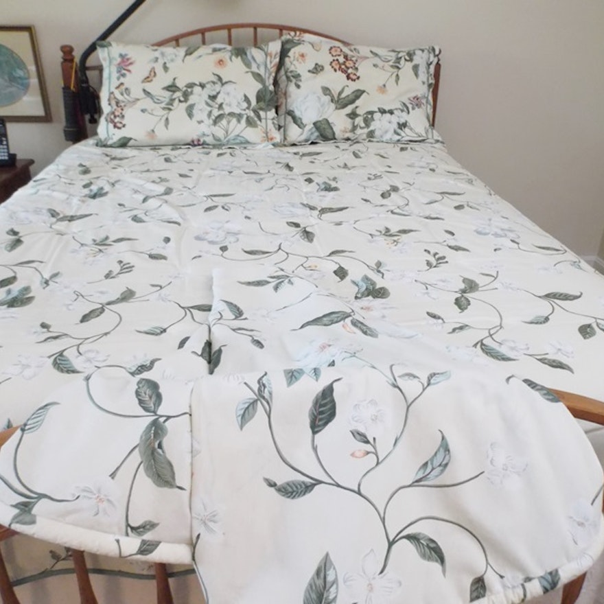 Williamsburg Queen Bedding Ebth