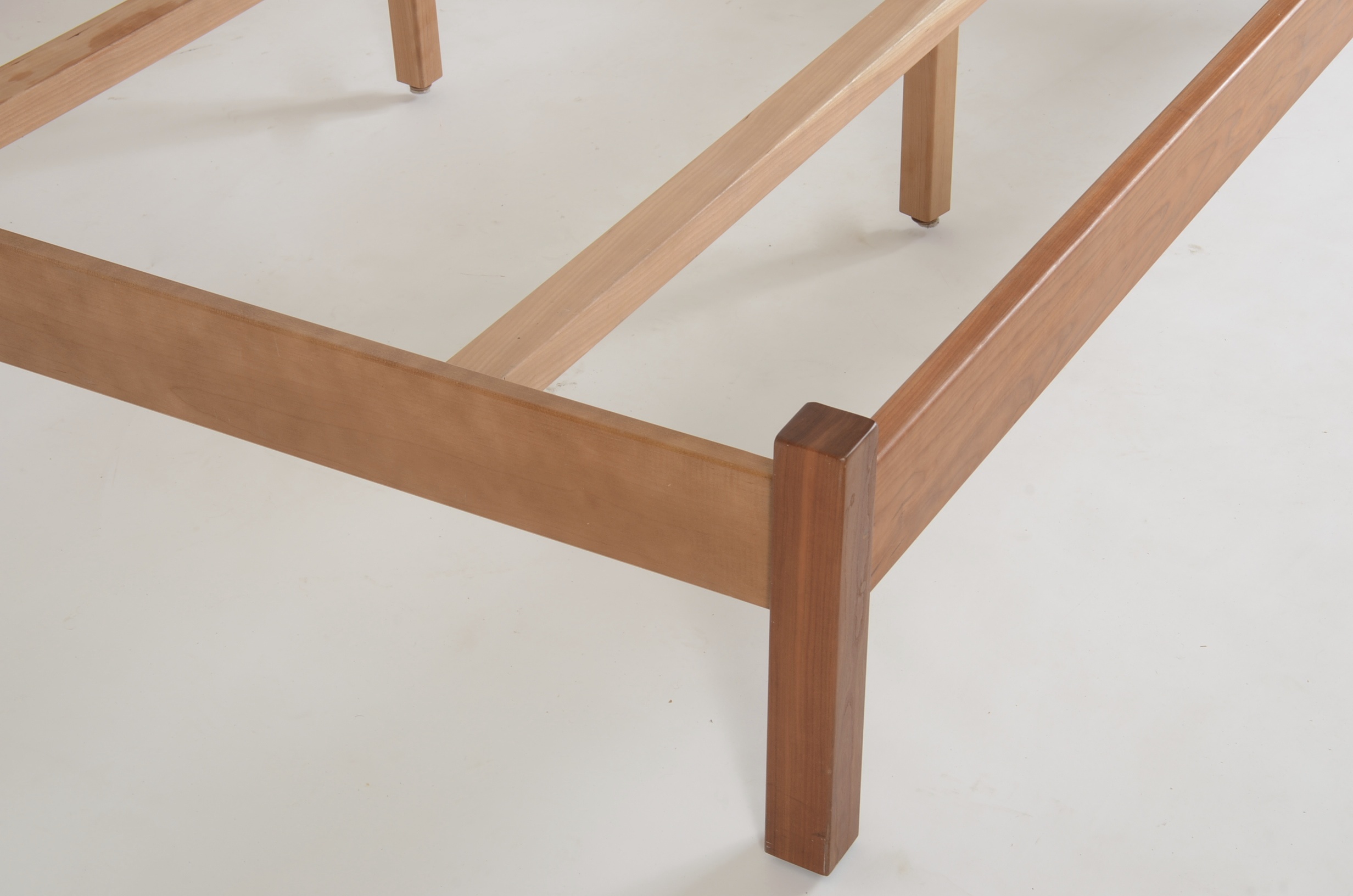 Modern Stickley Bed Frame EBTH