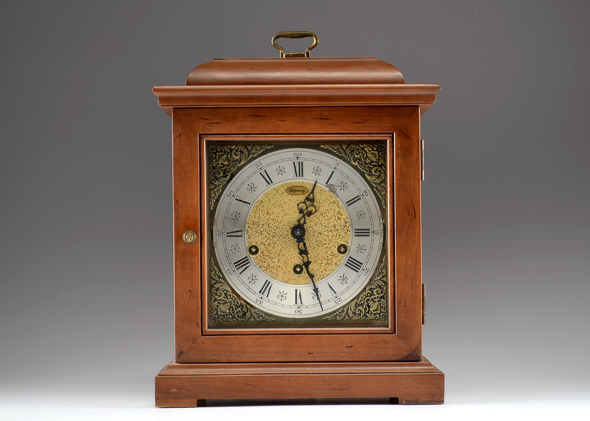 Howard Miller Graham Bracket 612437 Keywound Mantel Clock EBTH