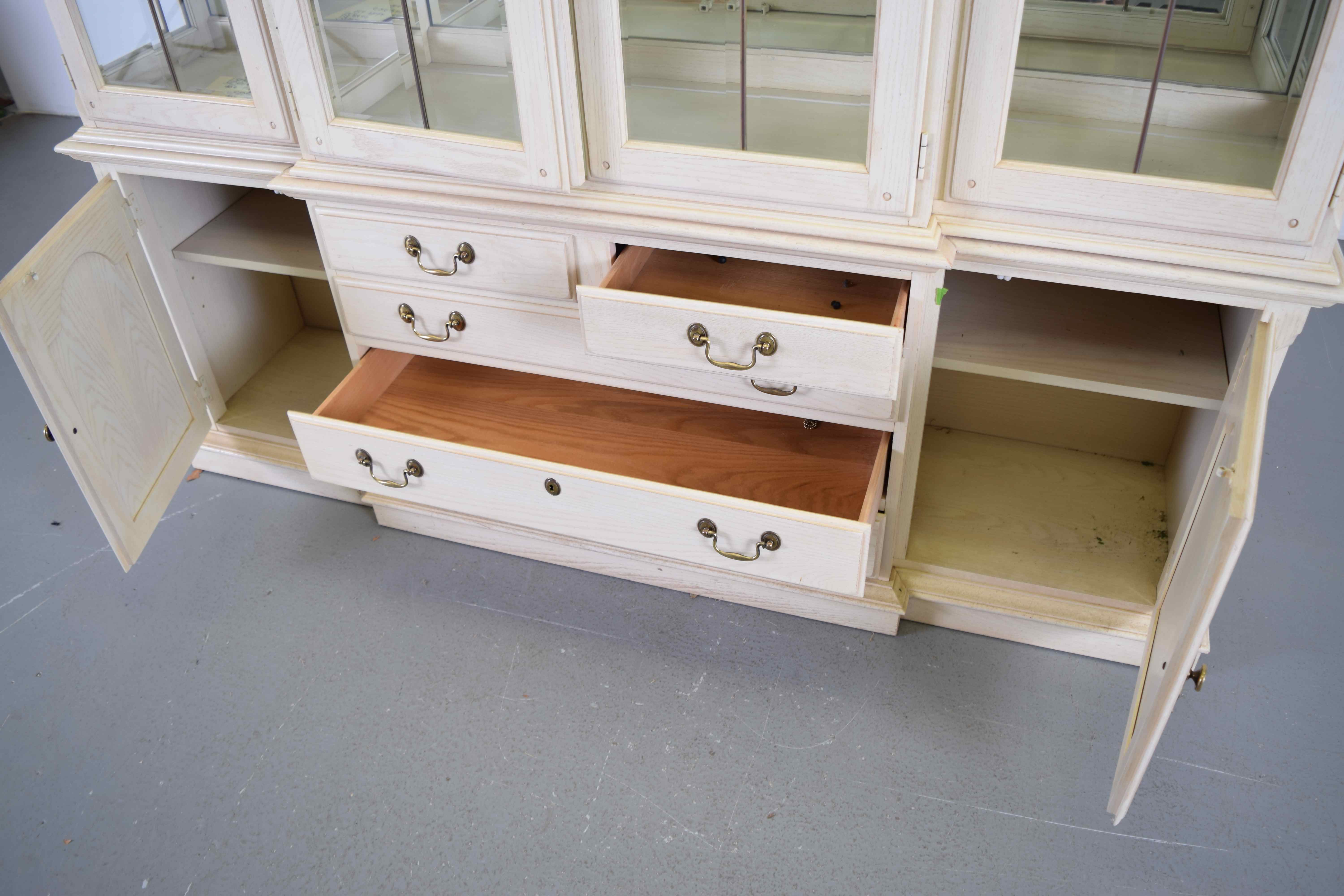 Thomasville French Country China EBTH