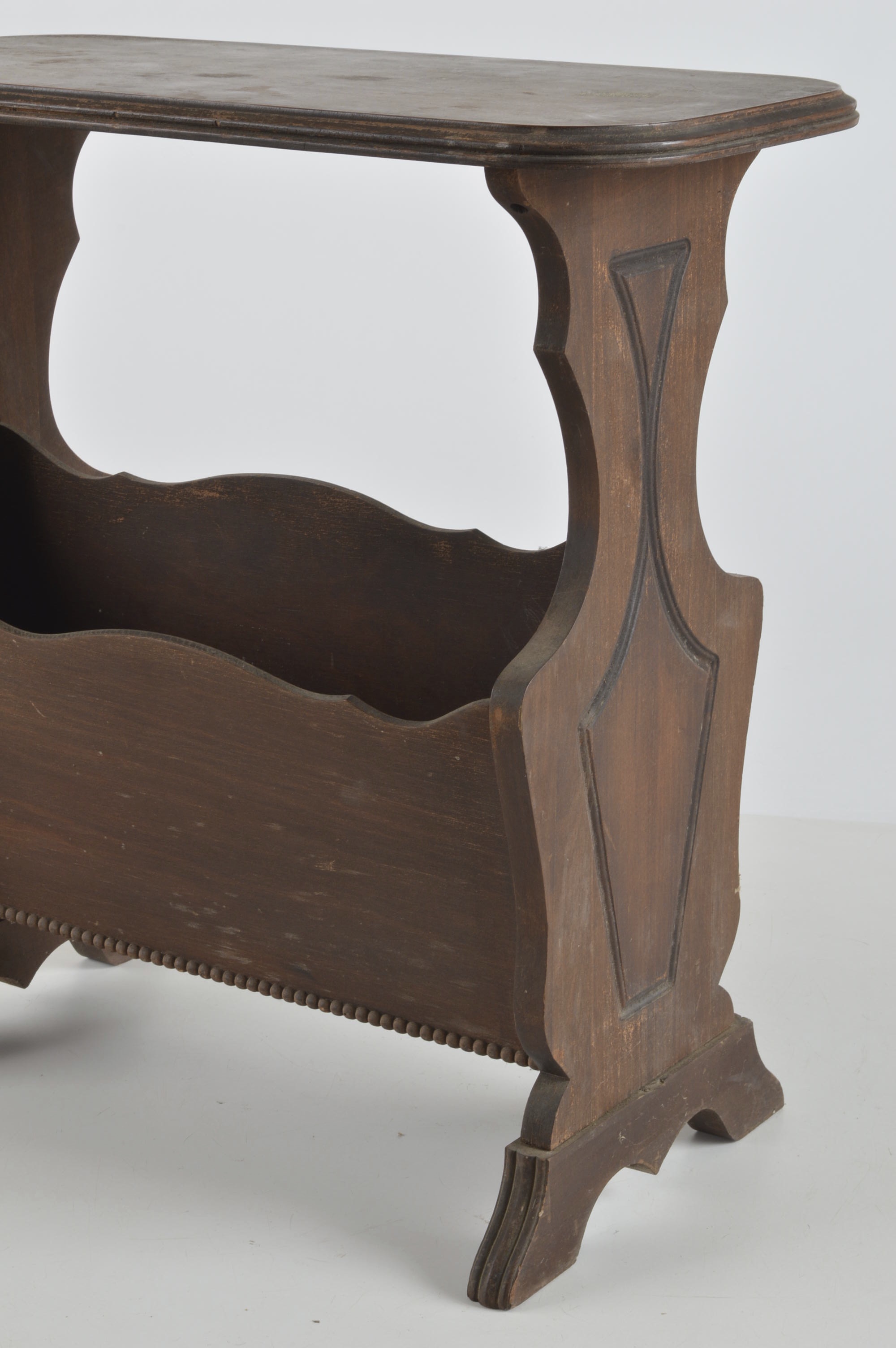 Vintage Wood End Table/Magazine Rack EBTH