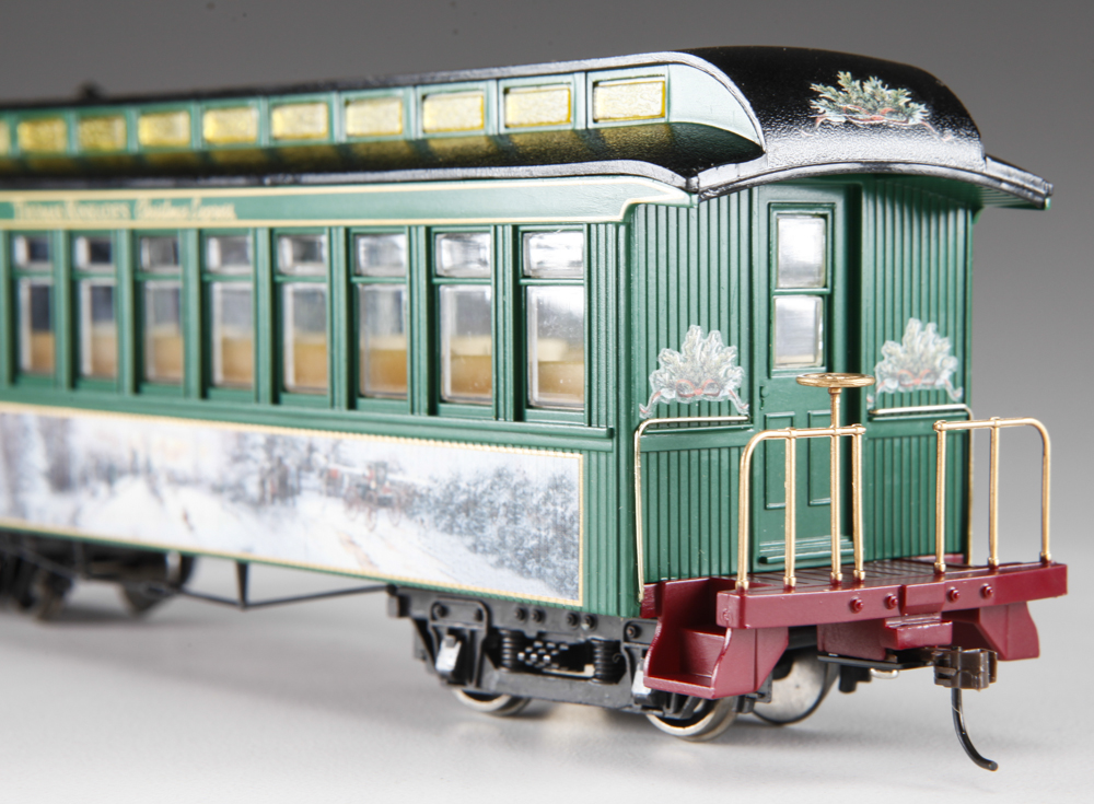 Thomas Kinkade "Christmas Express" Train Set EBTH