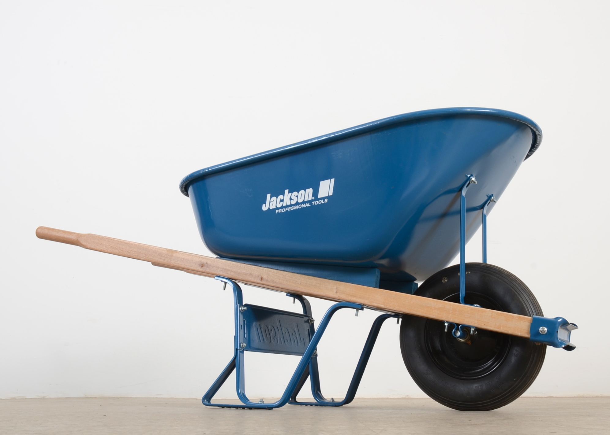 Wheelbarrow by Jackson Professional Tools EBTH