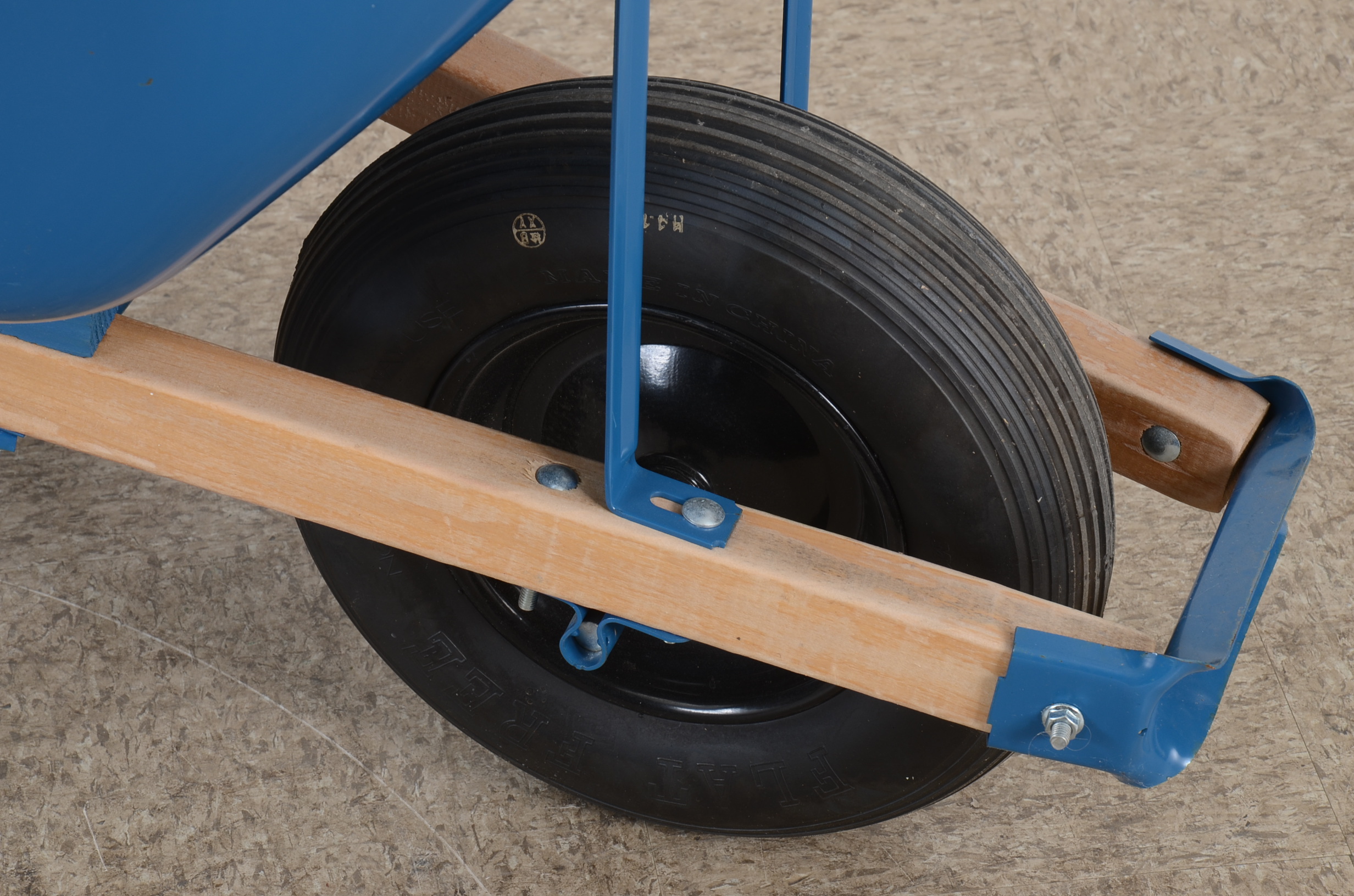 Wheelbarrow by Jackson Professional Tools EBTH