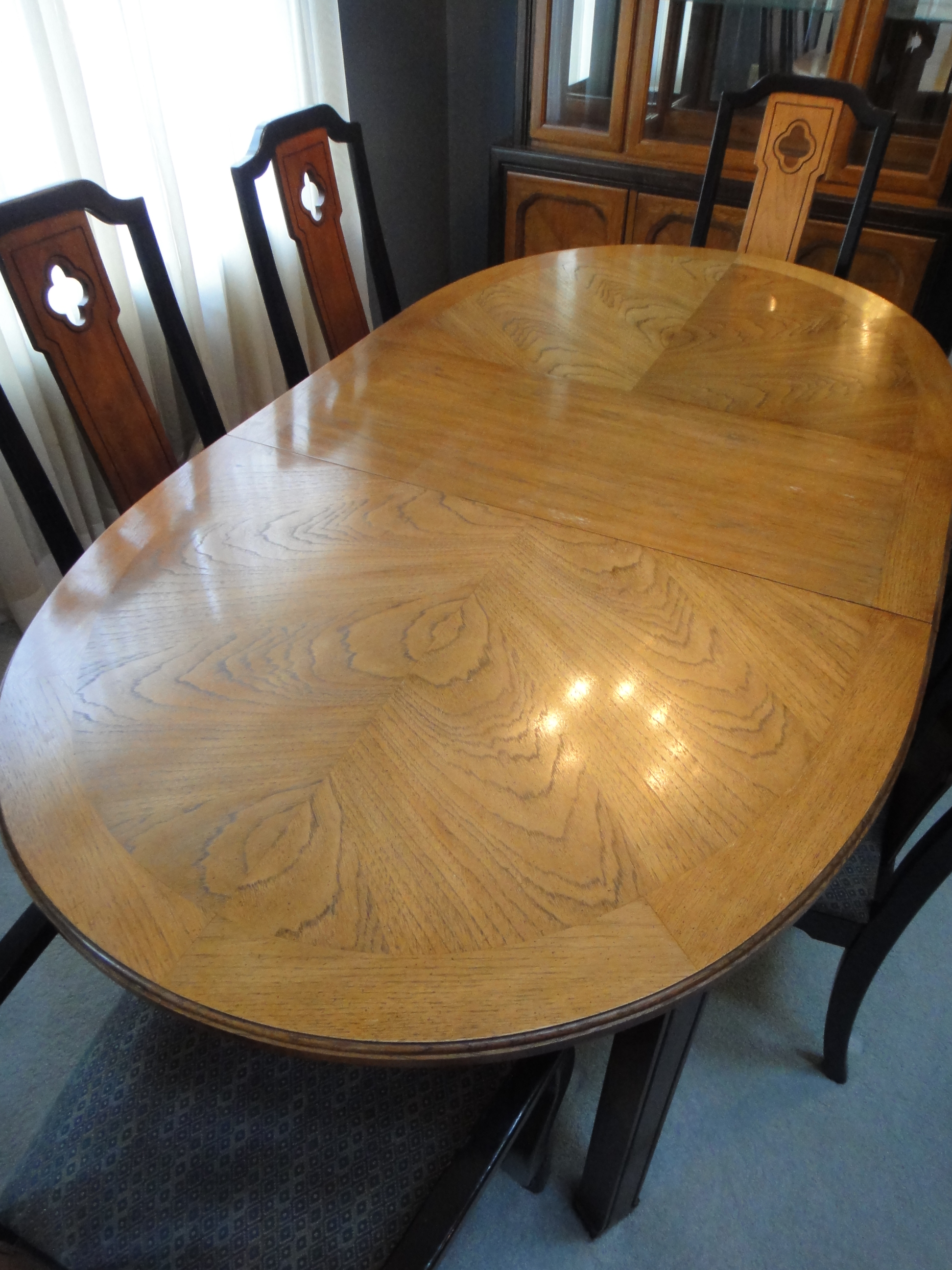Mid Century Thomasville Dining Room Table & 6 Chairs | EBTH
