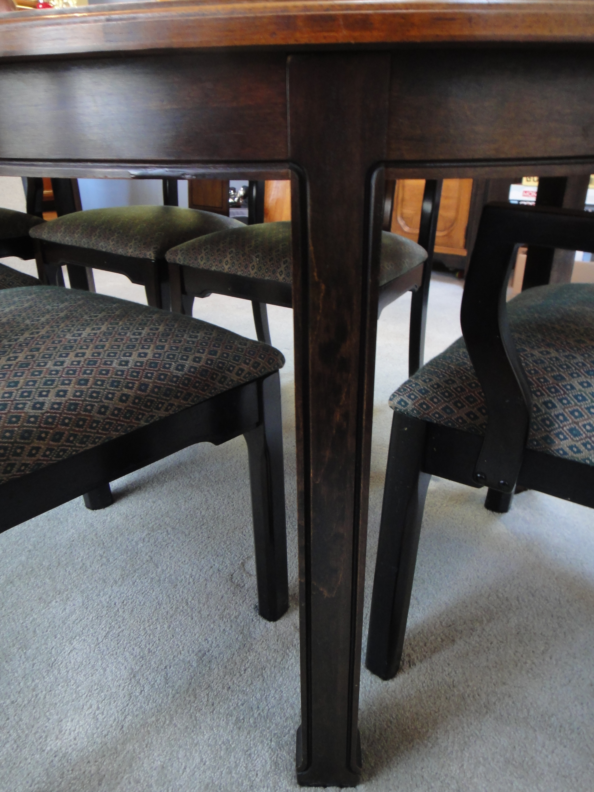 Mid Century Thomasville Dining Room Table & 6 Chairs EBTH