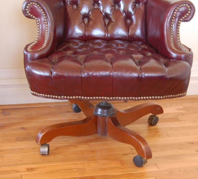 Cordovan Tufted Leather Office Chair by North Hickory Furniture EBTH