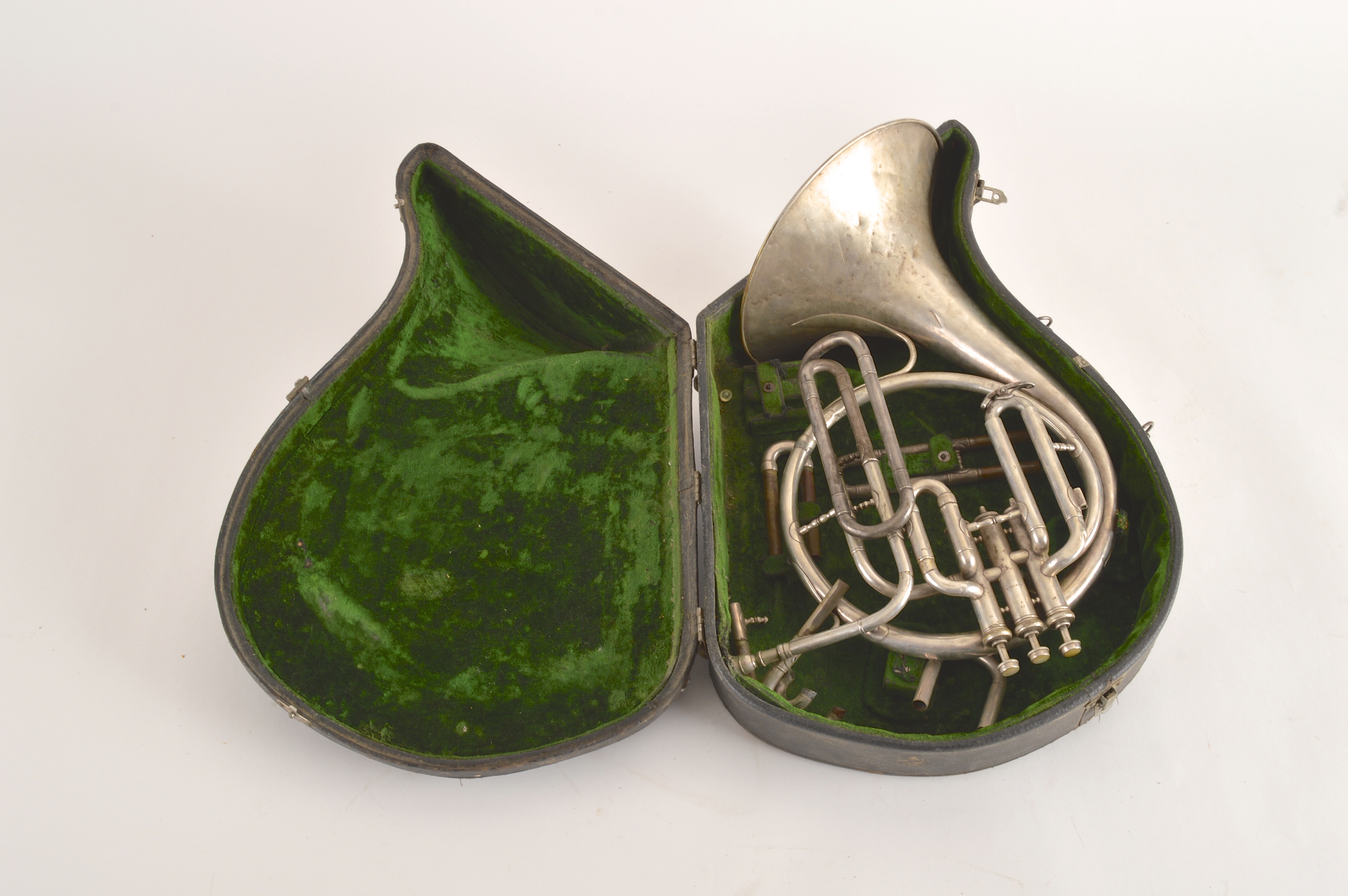 Vintage French Horn EBTH